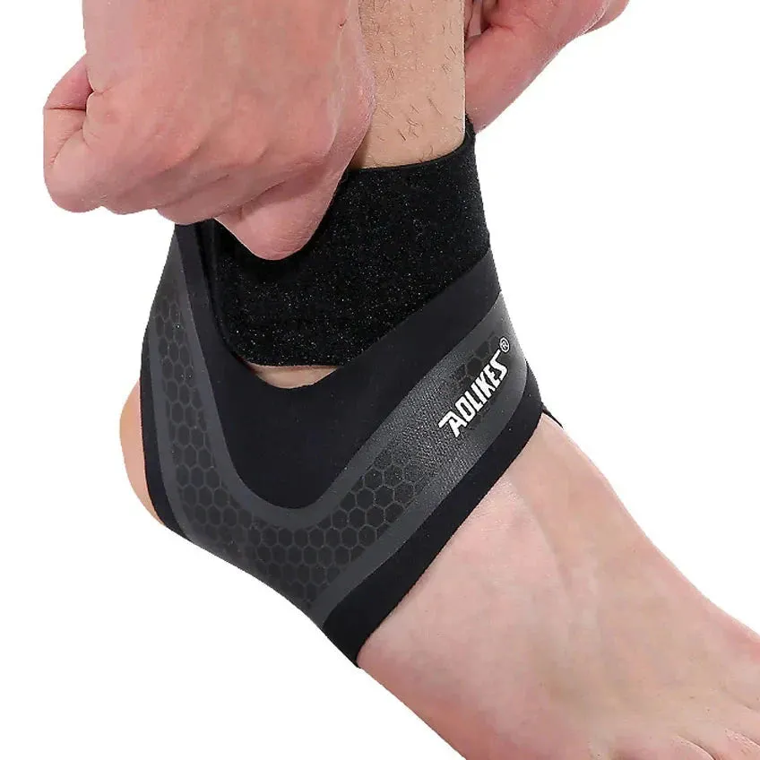 Ankle Brace & Compression Sleeve For Men & Women Elastic Support Wrap